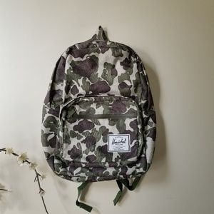 Herschel Frog Camo 22L 15in. Backpack